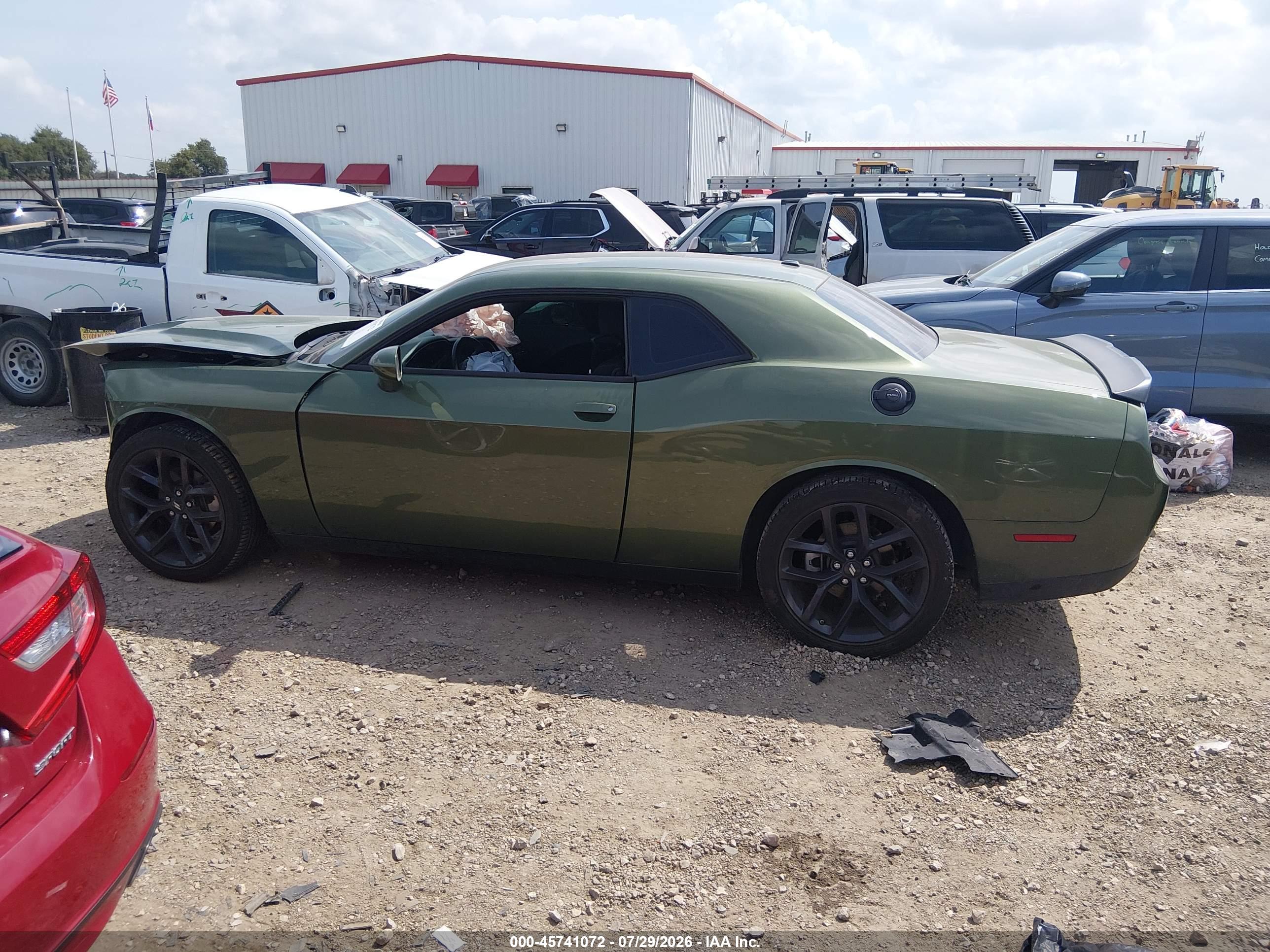 2022 DODGE CHALLENGER SXT