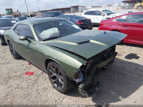 2022 DODGE CHALLENGER SXT