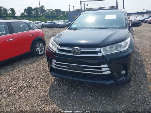 2018 TOYOTA HIGHLANDER XLE