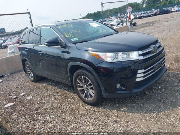 2018 TOYOTA HIGHLANDER XLE