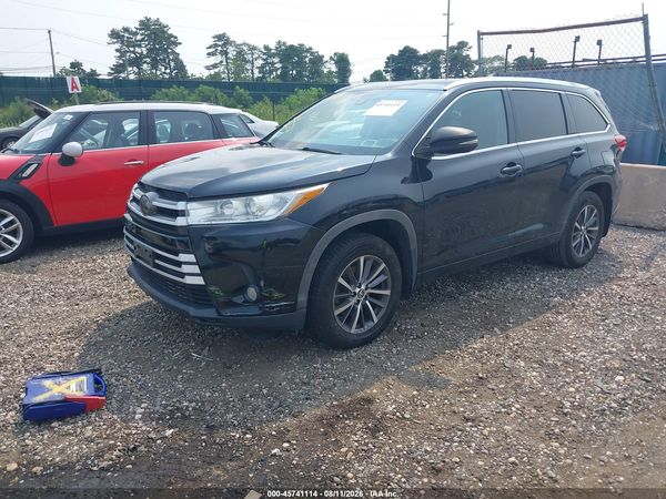 2018 TOYOTA HIGHLANDER XLE