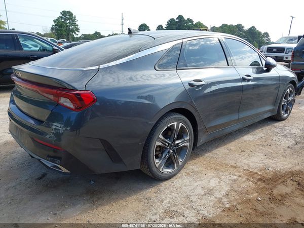 2022 KIA K5 EX