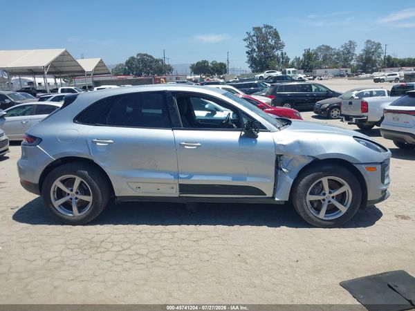 2021 PORSCHE MACAN Base