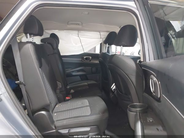 2022 KIA SORENTO LX