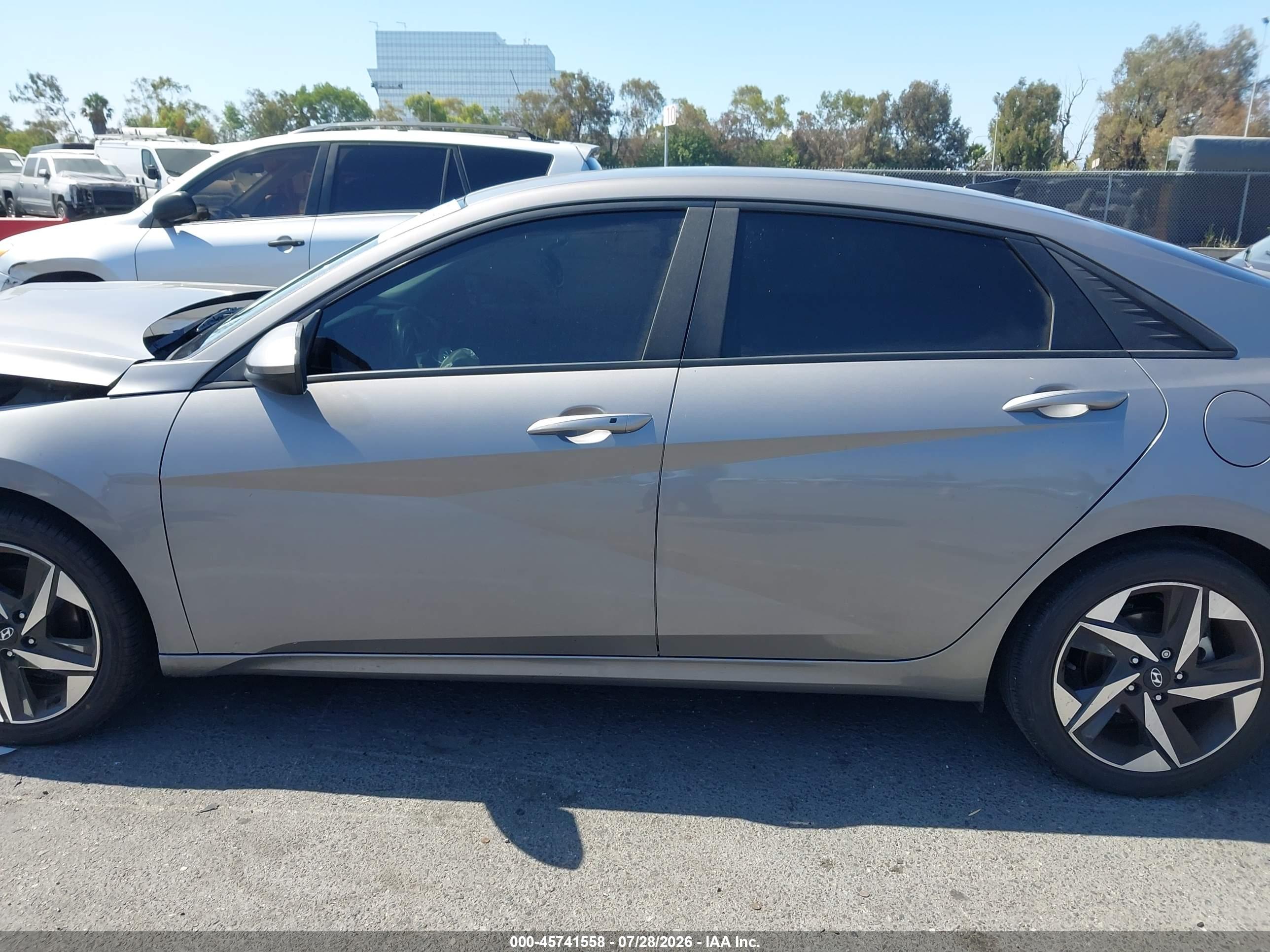 2023 HYUNDAI ELANTRA SEL