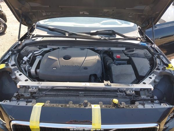 2018 VOLVO S90 T6 MOMENTUM