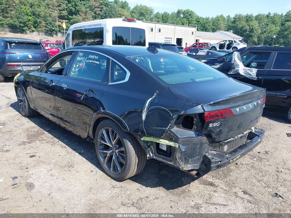 2018 VOLVO S90 T6 MOMENTUM