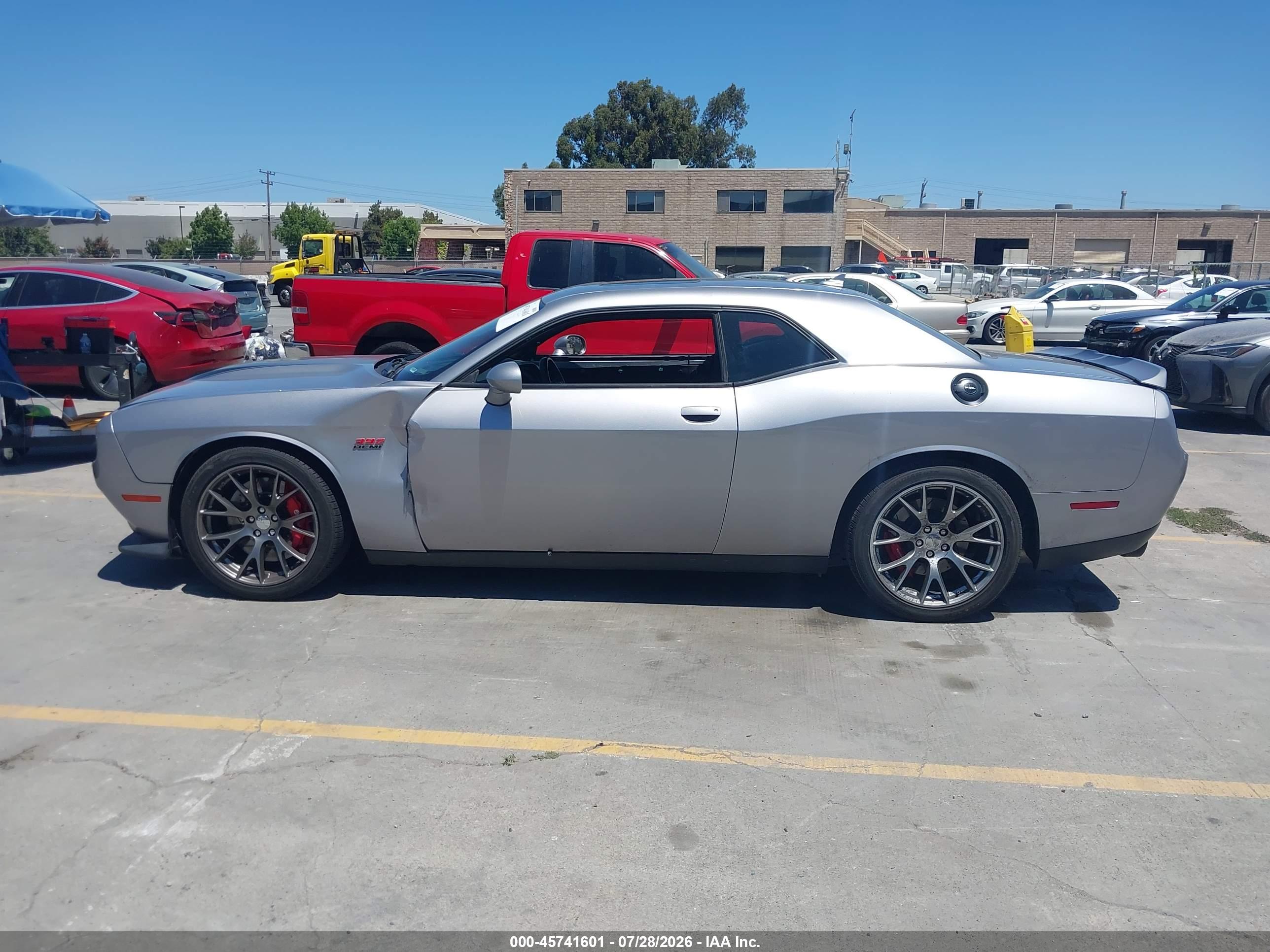 2016 DODGE CHALLENGER SRT 392