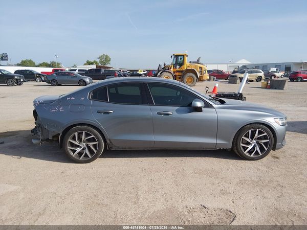 2019 VOLVO S60 T6 MOMENTUM