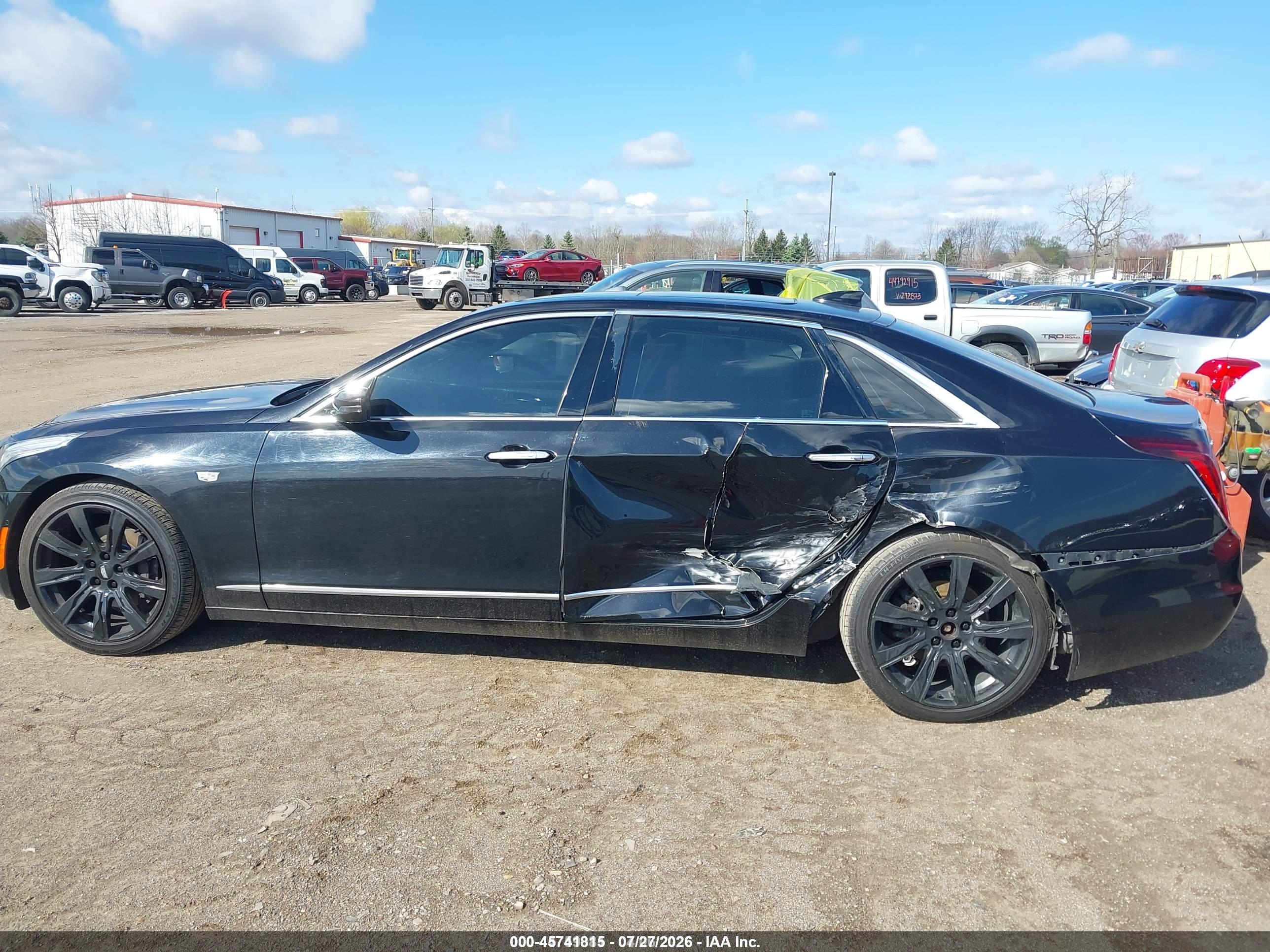 2017 CADILLAC CT6 LUXURY