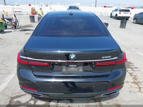 2020 BMW 740I