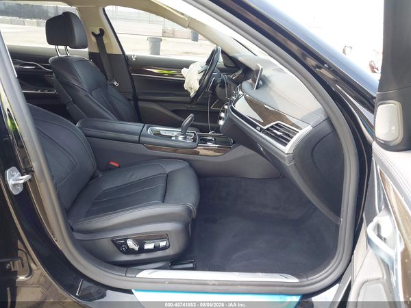 2020 BMW 740I