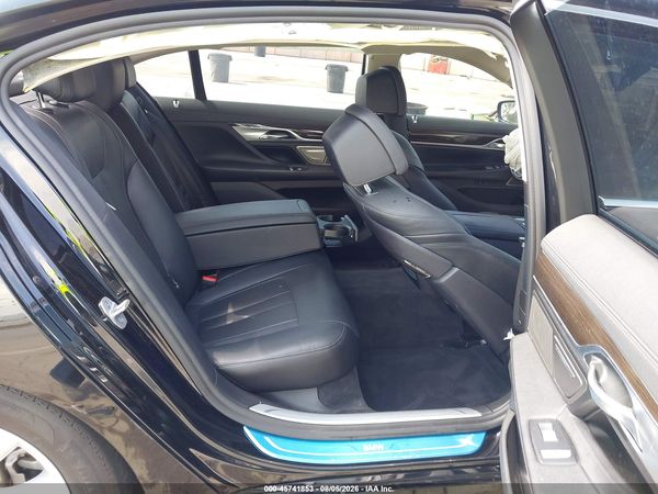 2020 BMW 740I