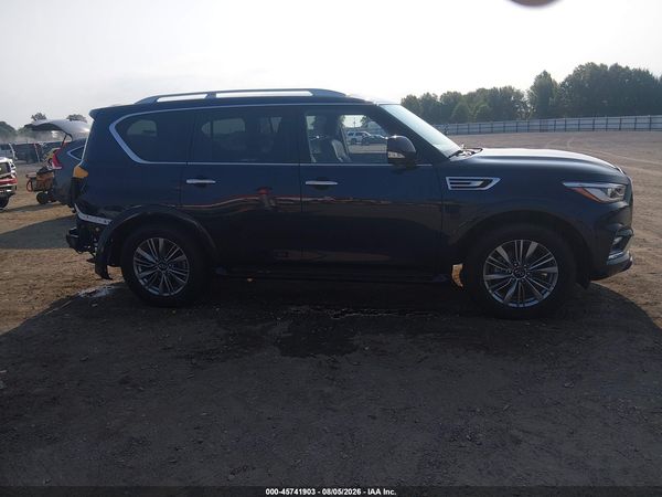 2022 INFINITI QX80 LUXE AWD