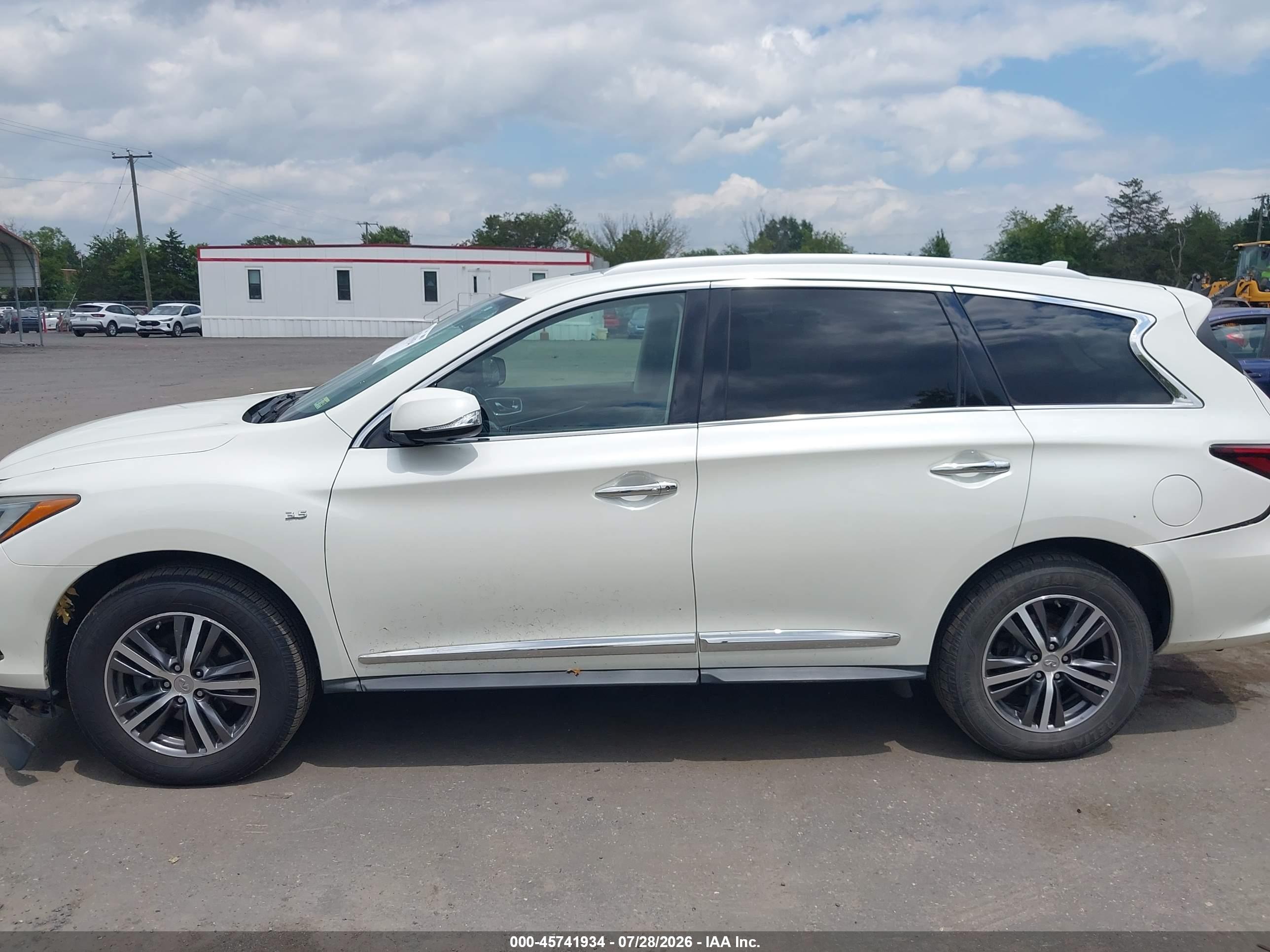 2017 INFINITI QX60