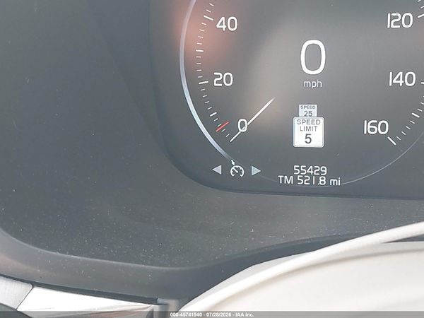 2020 VOLVO XC60 T5 MOMENTUM