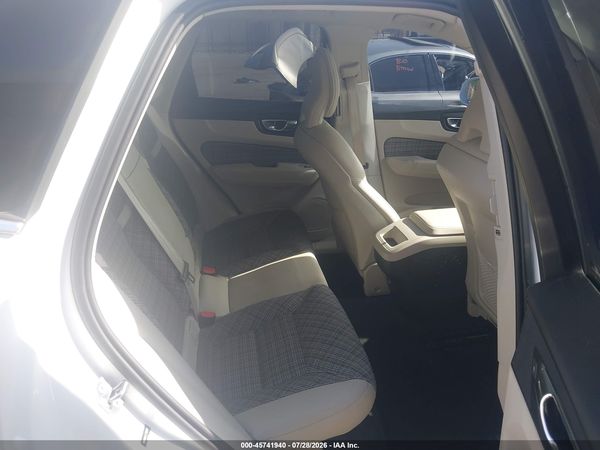 2020 VOLVO XC60 T5 MOMENTUM