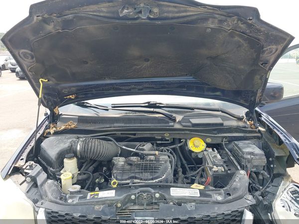 2014 DODGE GRAND CARAVAN SXT — I10