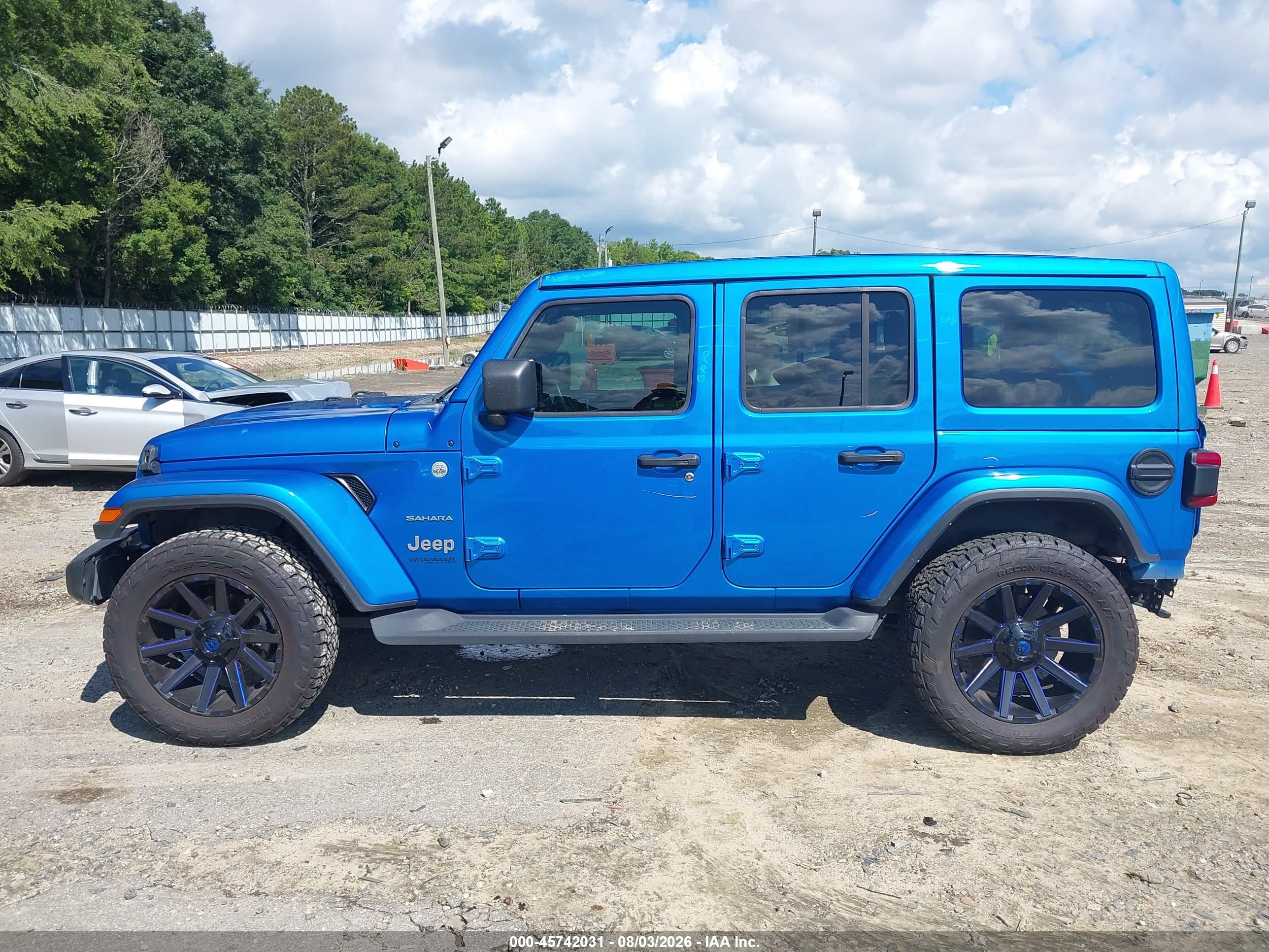 2022 JEEP WRANGLER UNLIMITED SAHARA 4X4