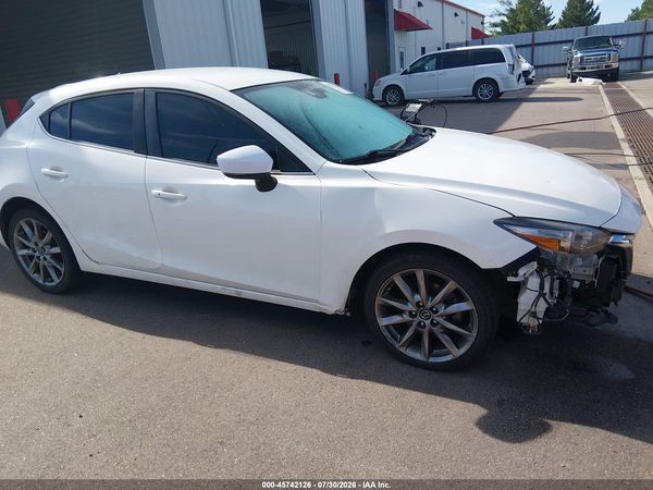 2018 MAZDA MAZDA3 TOURING