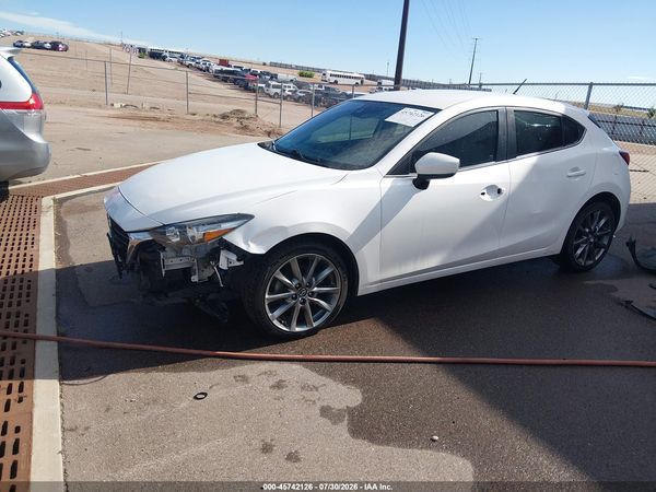 2018 MAZDA MAZDA3 TOURING