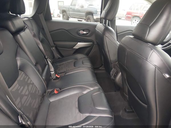 2022 JEEP CHEROKEE X 4X4