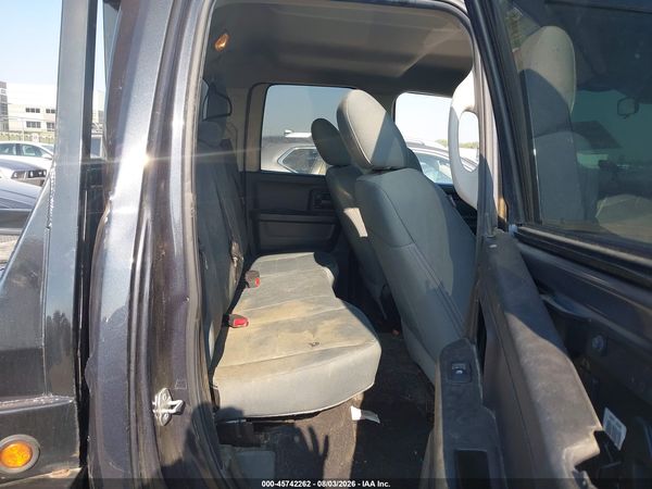 2018 RAM 1500 EXPRESS  4X2 6'4 BOX