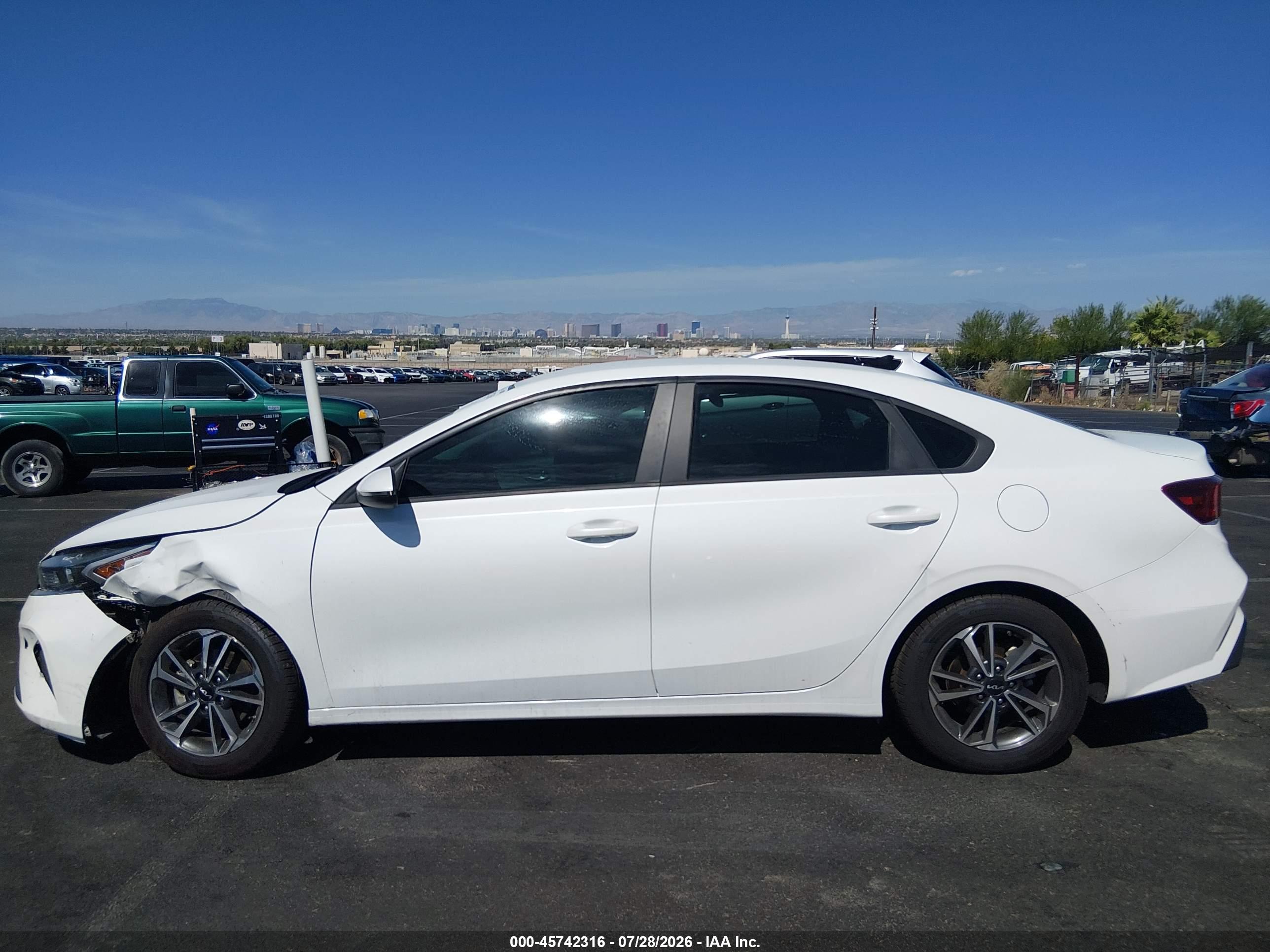 2023 KIA FORTE LXS