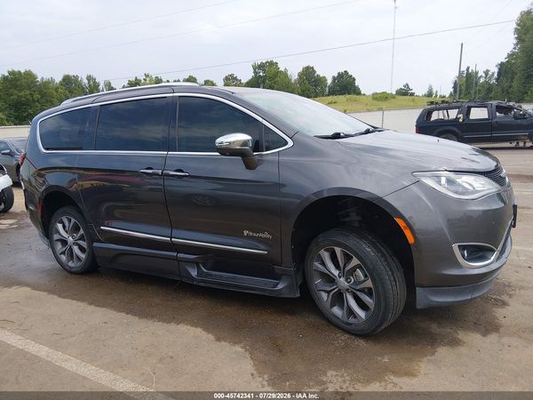 2018 CHRYSLER PACIFICA LIMITED