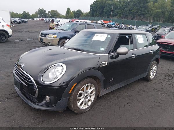 2017 MINI CLUBMAN COOPER