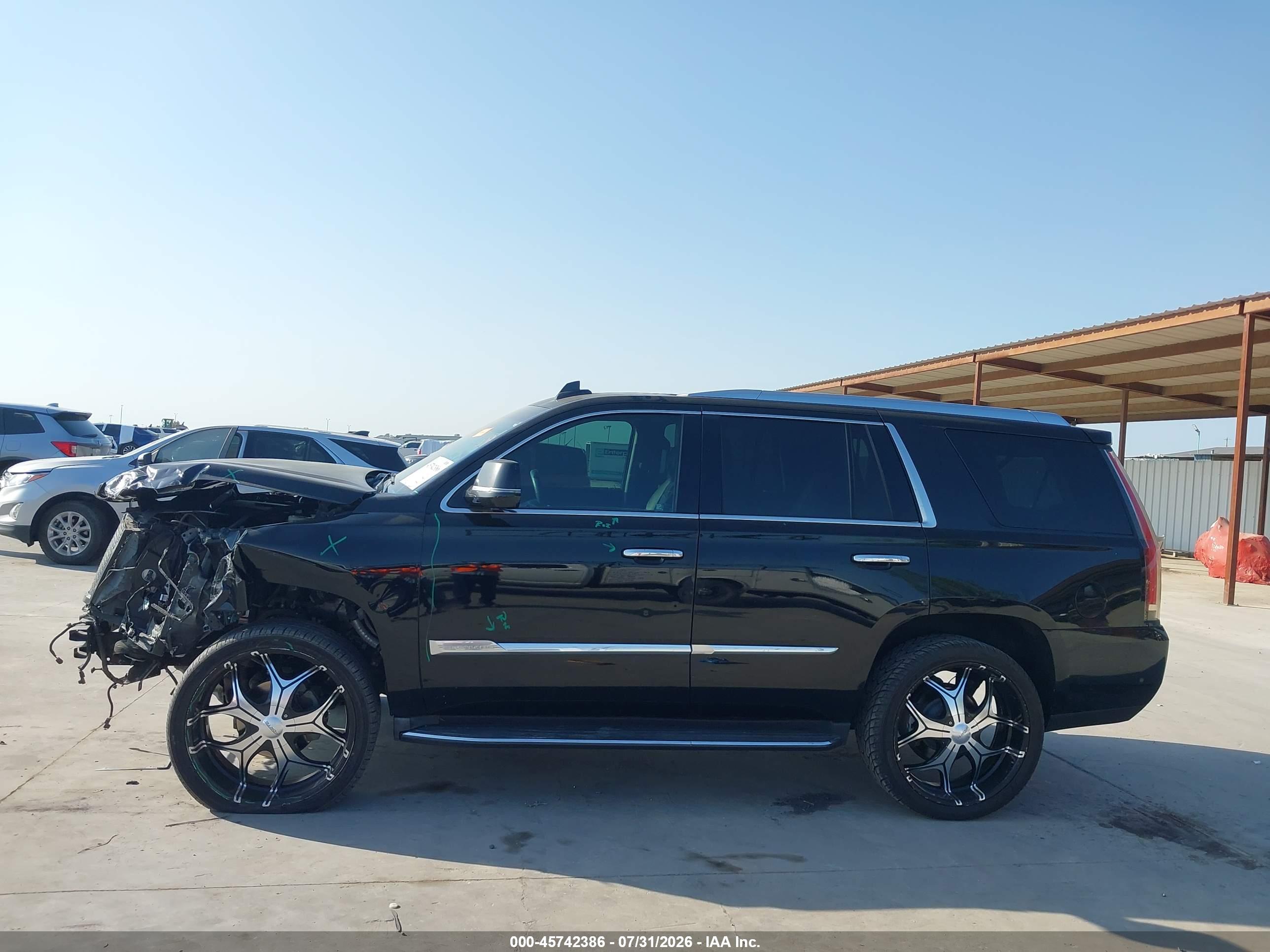 2017 CADILLAC ESCALADE LUXURY