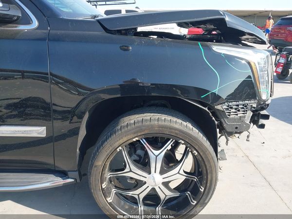 2017 CADILLAC ESCALADE LUXURY