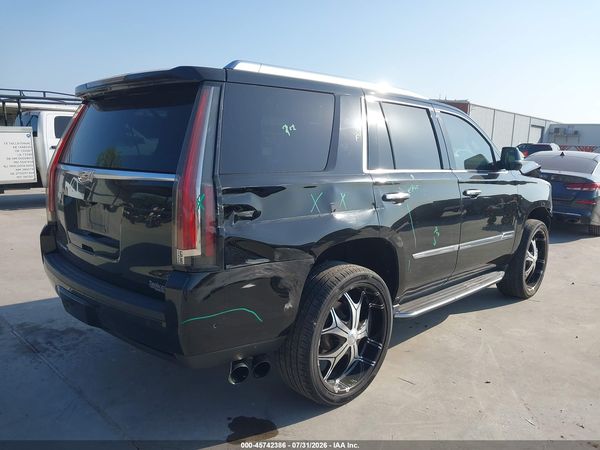 2017 CADILLAC ESCALADE LUXURY