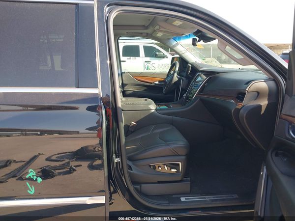 2017 CADILLAC ESCALADE LUXURY