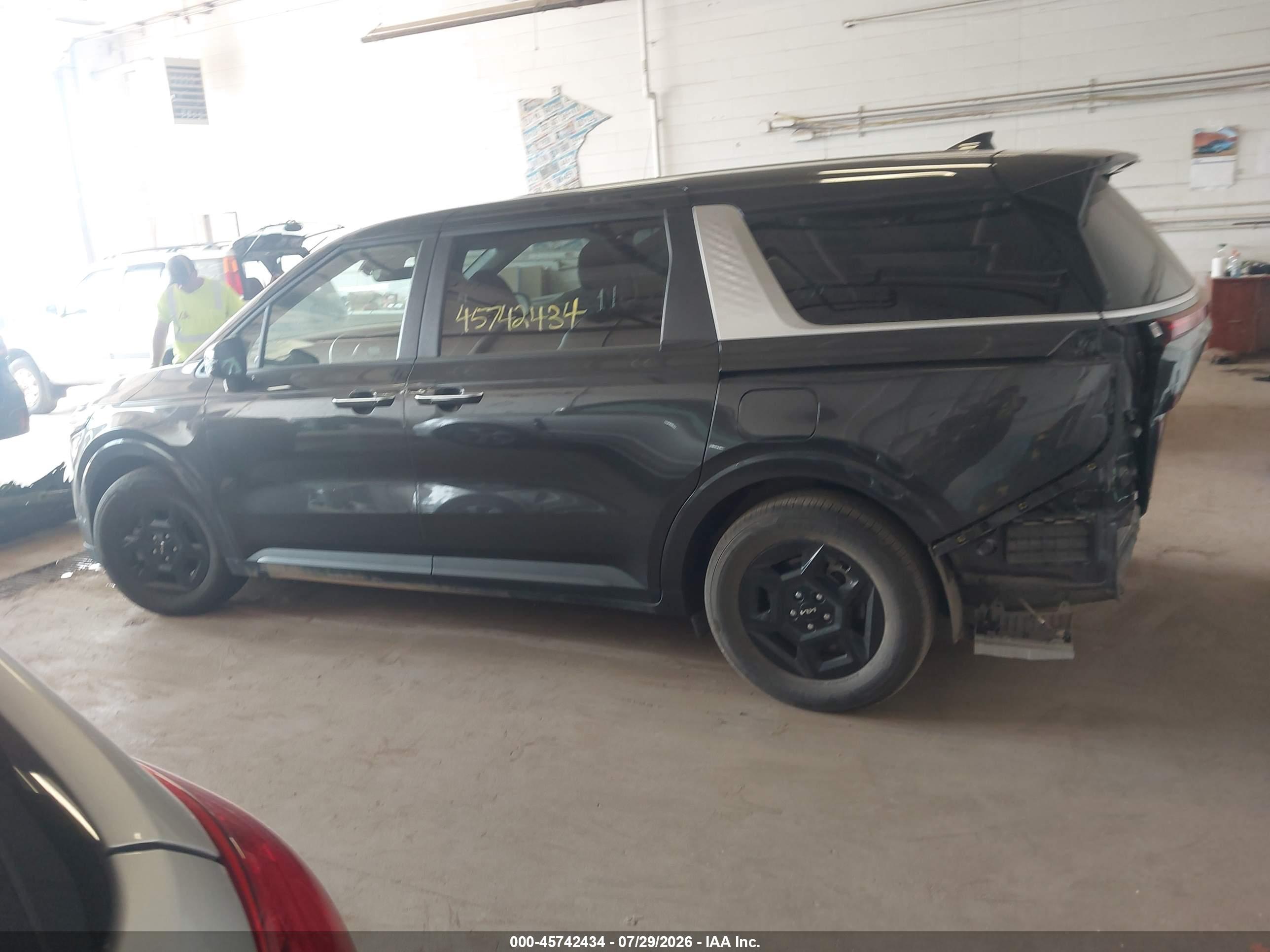 2026 KIA CARNIVAL MPV LXS