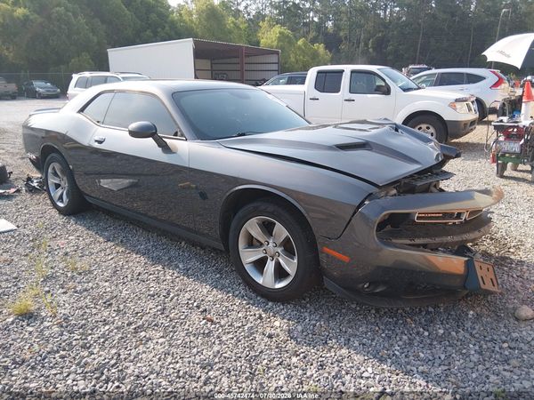 2021 DODGE CHALLENGER SXT