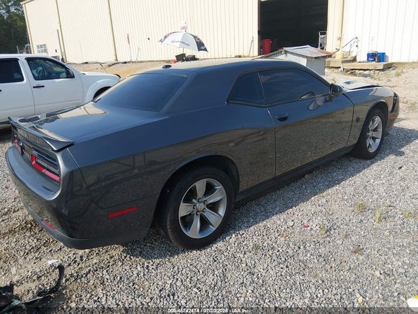 2021 DODGE CHALLENGER SXT