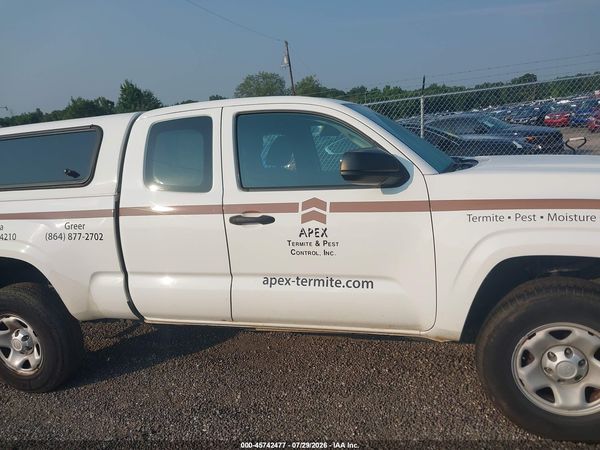 2018 TOYOTA TACOMA SR