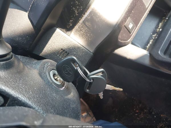 2018 TOYOTA TACOMA SR