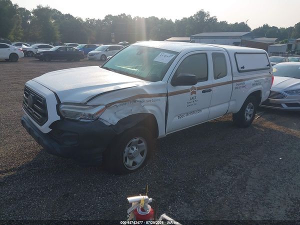 2018 TOYOTA TACOMA SR