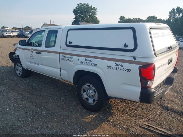 2018 TOYOTA TACOMA SR