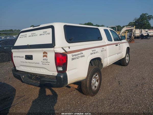 2018 TOYOTA TACOMA SR