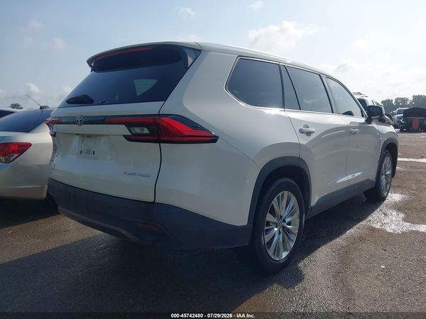 2024 TOYOTA GRAND HIGHLANDER PLATINUM