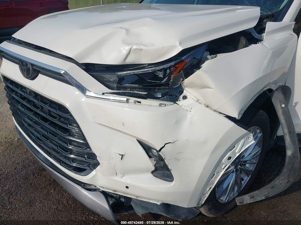 2024 TOYOTA GRAND HIGHLANDER PLATINUM