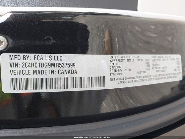2021 CHRYSLER VOYAGER LXI