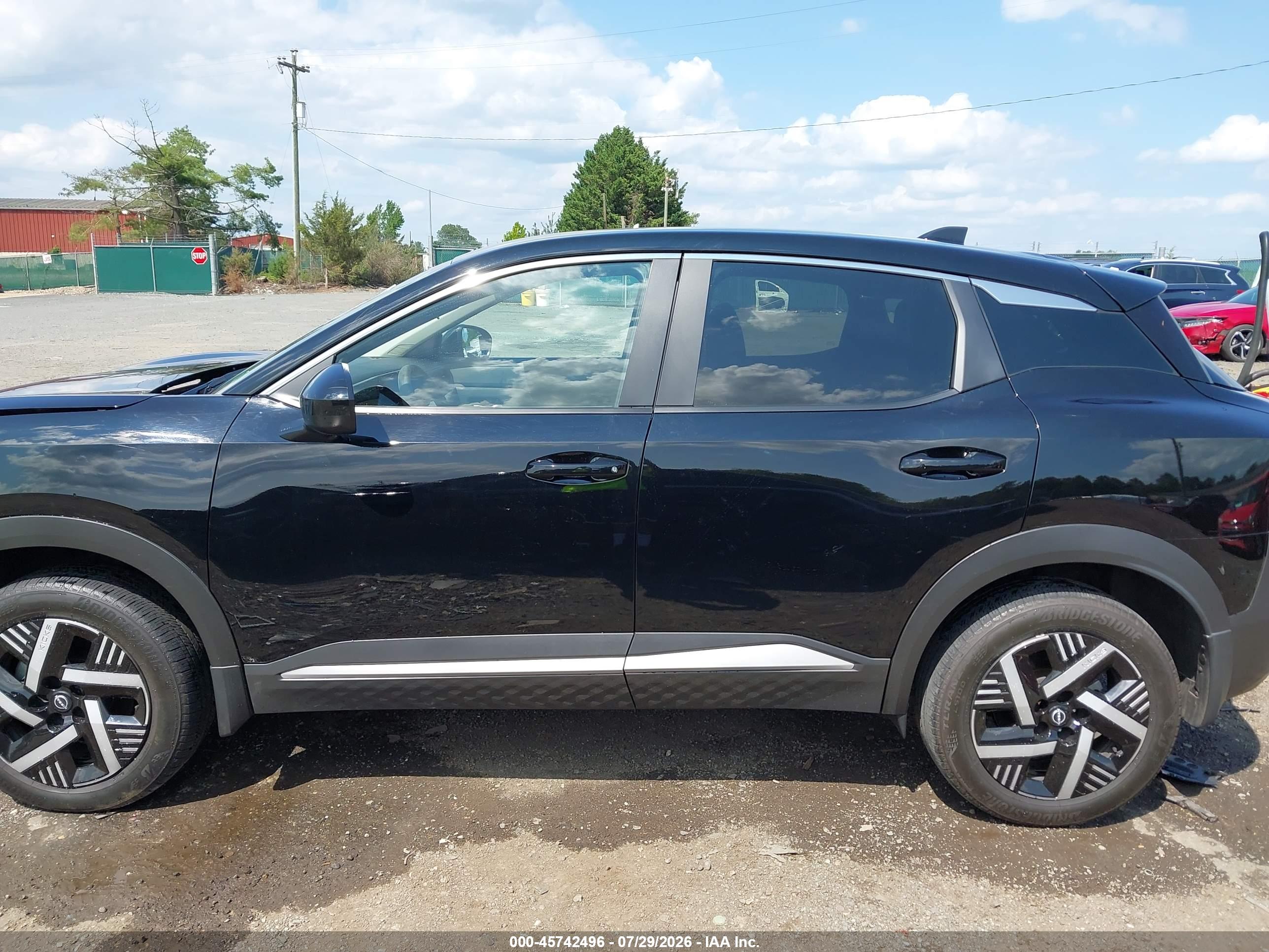 2025 NISSAN KICKS SV FWD