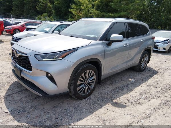 2020 TOYOTA HIGHLANDER PLATINUM