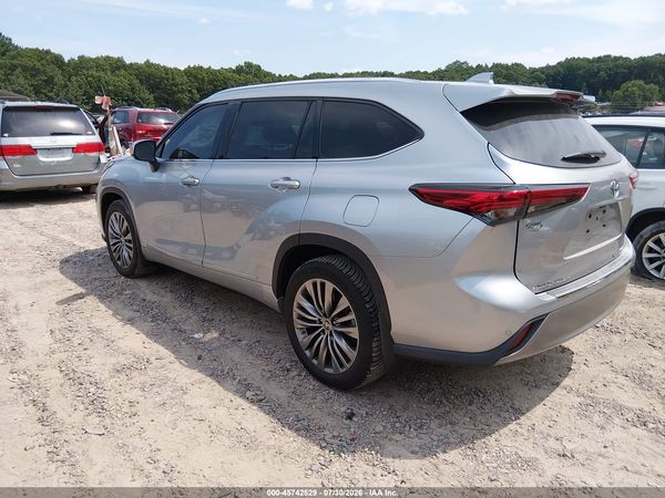 2020 TOYOTA HIGHLANDER PLATINUM