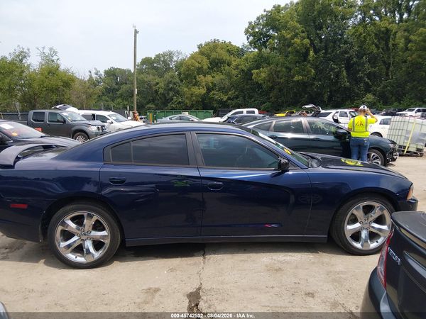 2013 DODGE CHARGER SXT