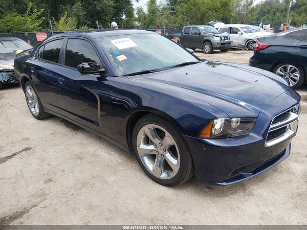 2013 DODGE CHARGER SXT
